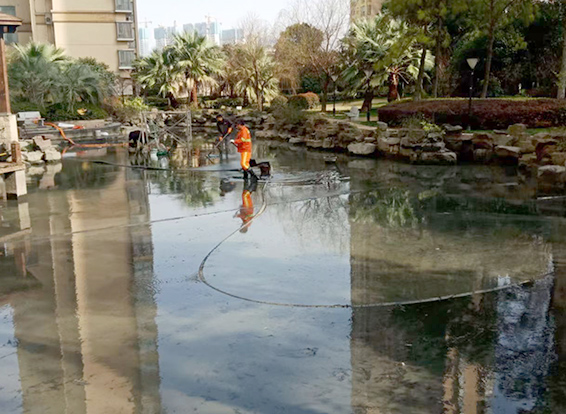 开福景观池淤泥清理