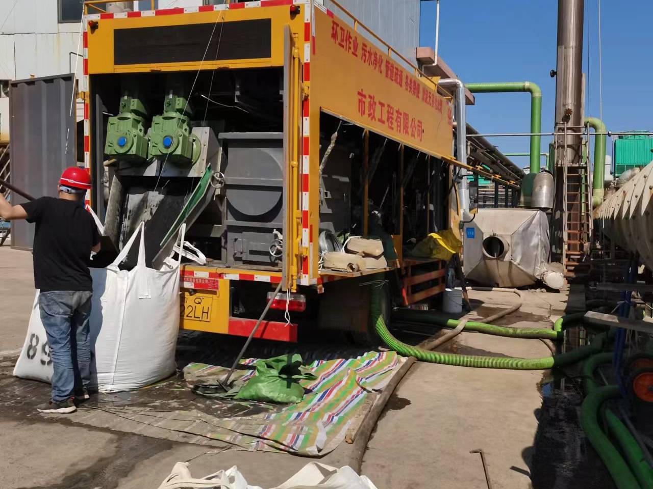 开福淤泥压干处理